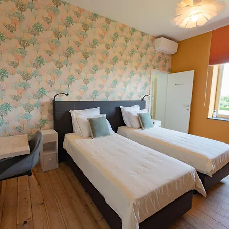 Manoir Du Moulin Guest house *